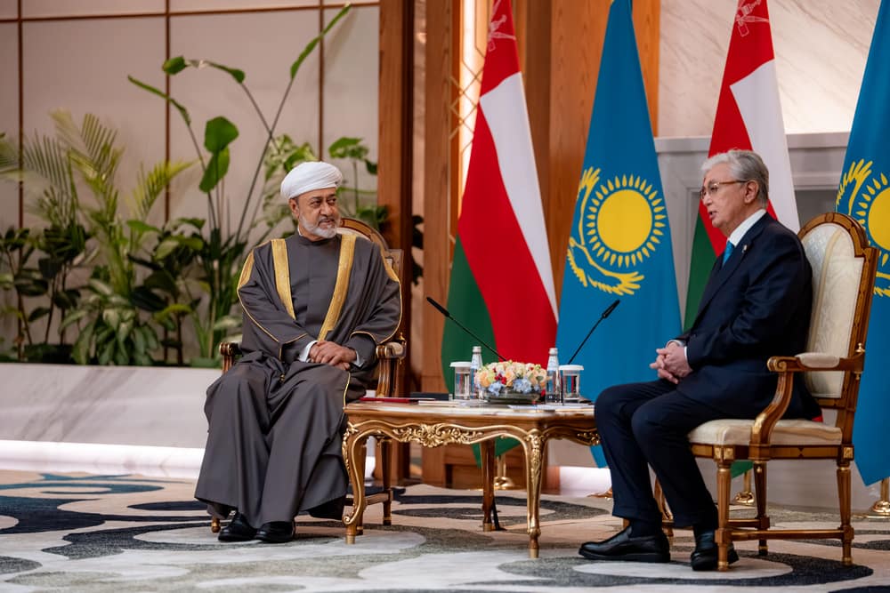 جلالةُ السُّلطان والرّئيسُ الكازاخستاني يعقدان جلستيْ مُباحثات ثنائيّةً ومُوسّعةً