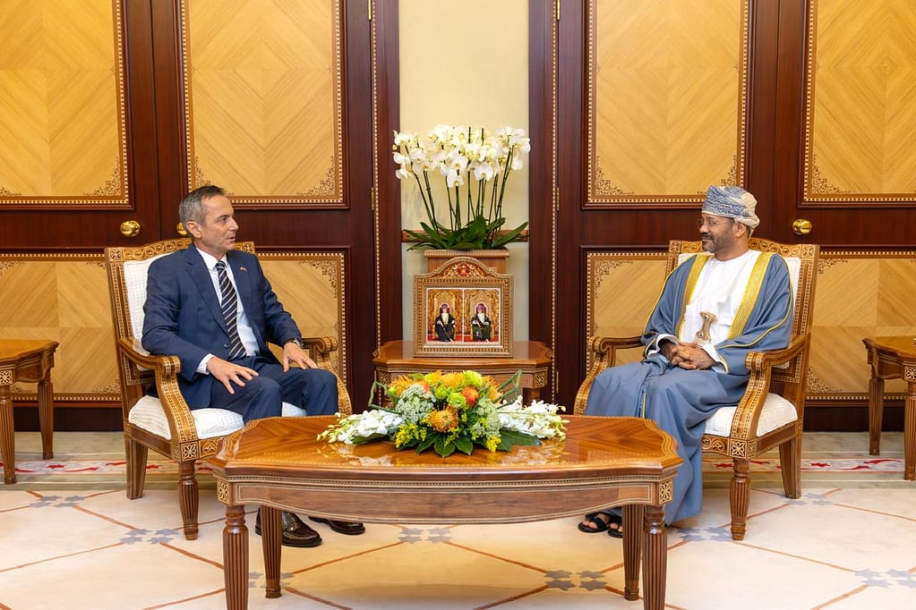 وزير الخارجية يتسلّم أوراق اعتماد ممثل منظمة الصّحة العالمية ونسخًا من أوراق اعتماد سفيرَي الأردن وتركيا