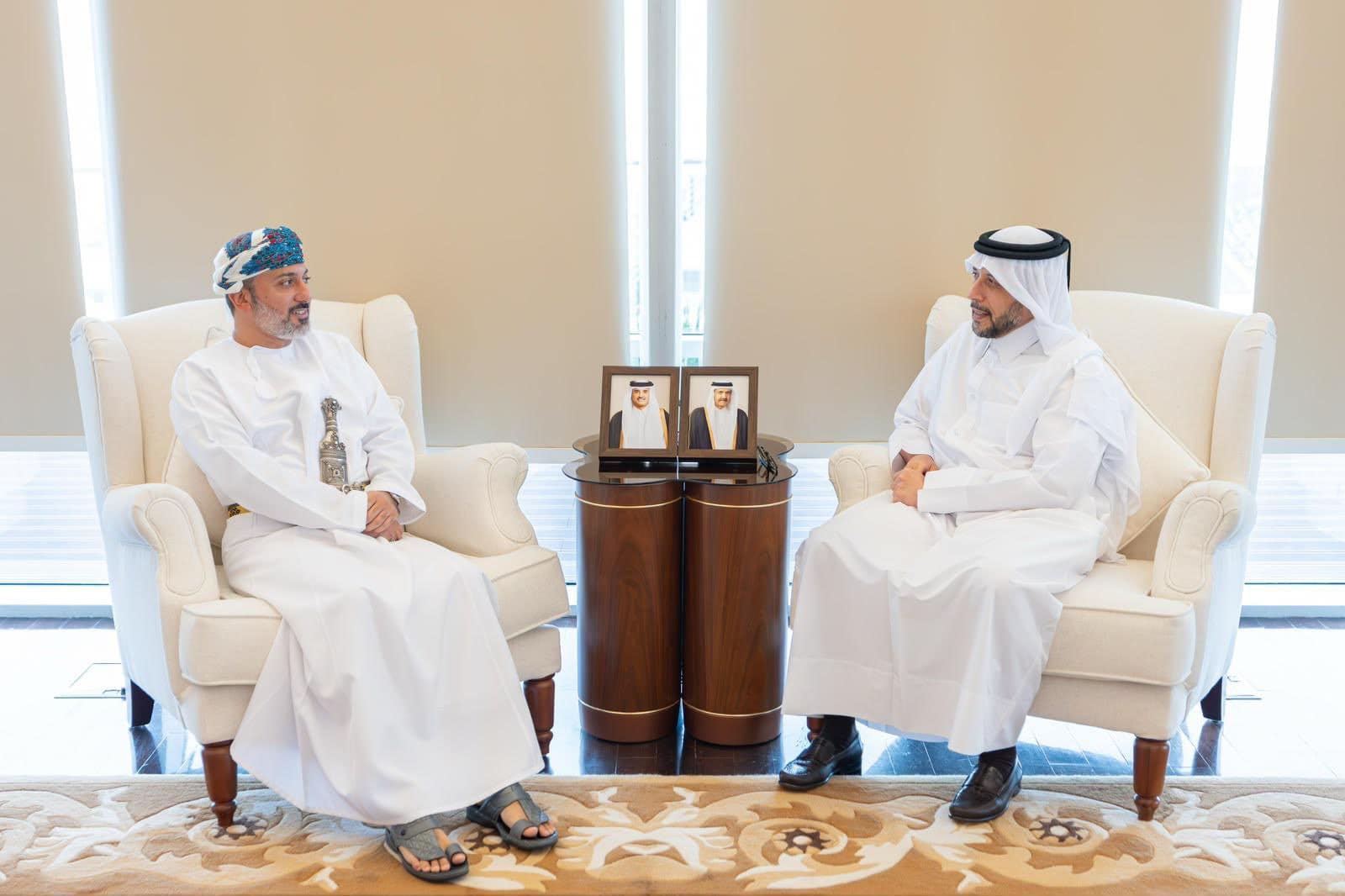 Oman’s Al Mahmoud Meets Envoy to Discuss Healthcare Cooperation
