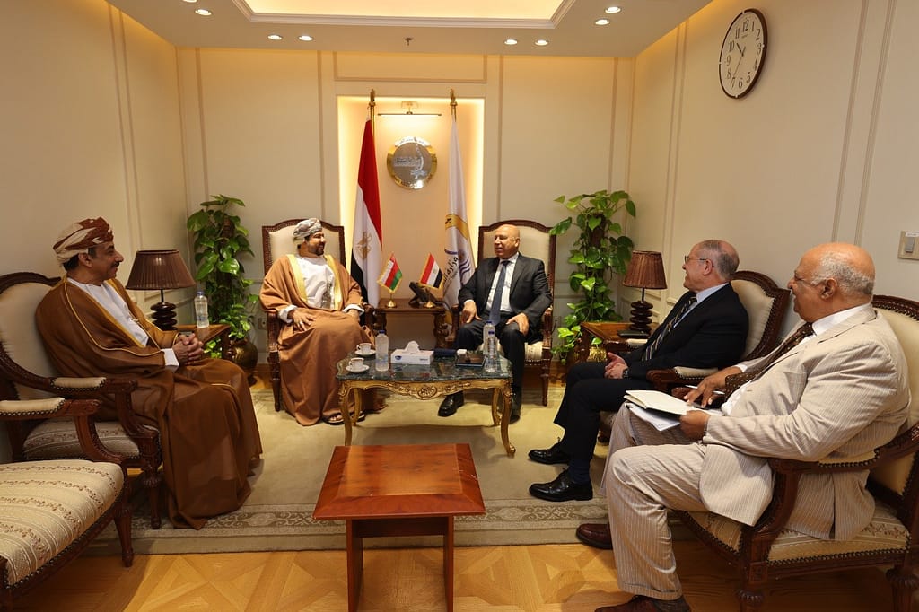 مصر: نائب رئيس الوزراء يبحث إطلاق خط بحري مباشر مع سلطنة عمان