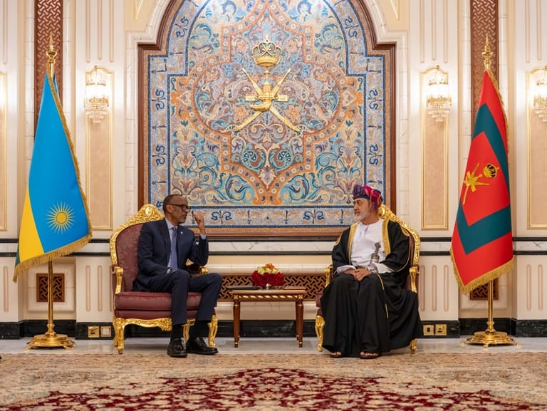 جلالةُ السُّلطان والرئيس الرواندي يعقدان جلسة مباحثات