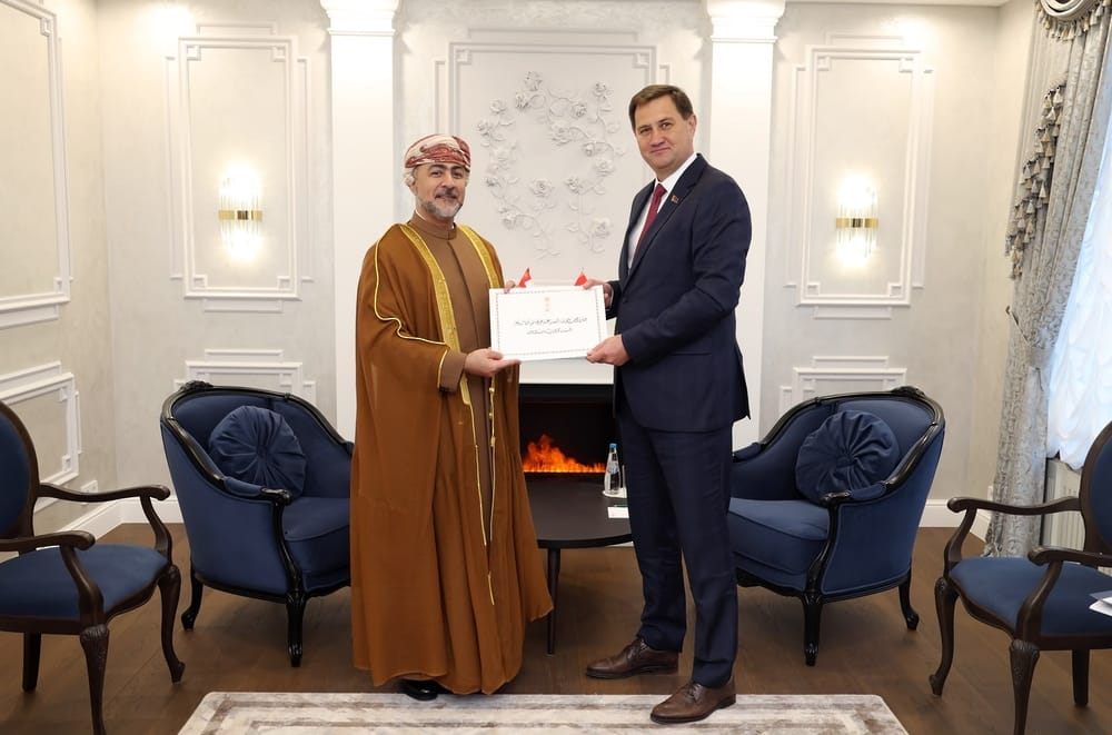 بيلاروس: السفير يقدم نسخة من أوراق اعتماده