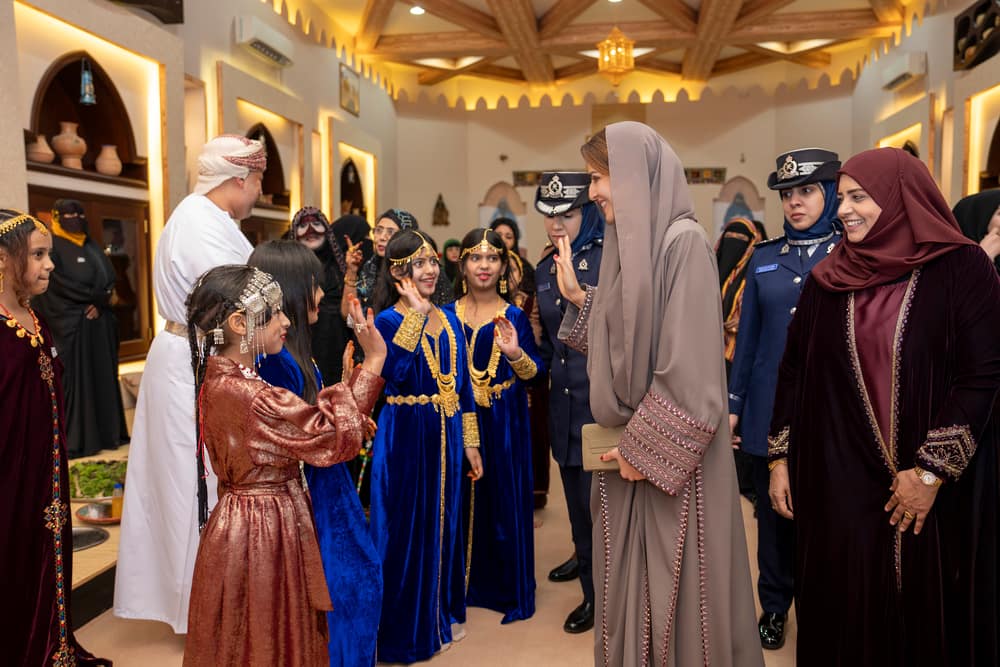 السّيدةُ الجليلةُ توجّه كلمةً بمناسبة يوم المرأة العُمانية