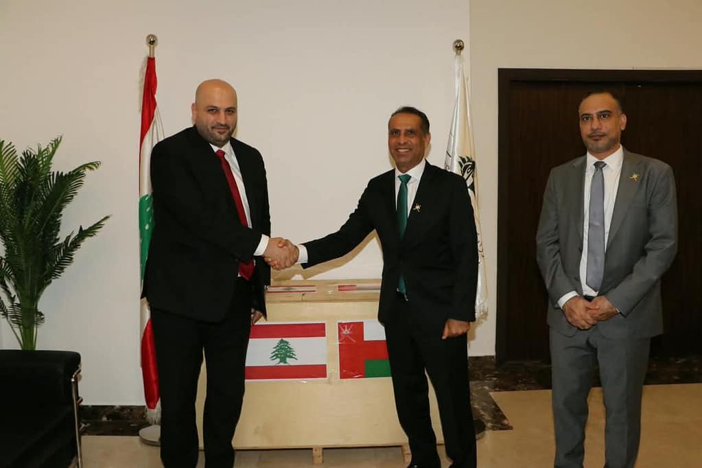 Oman Delivers Medical Devices to Lebanon