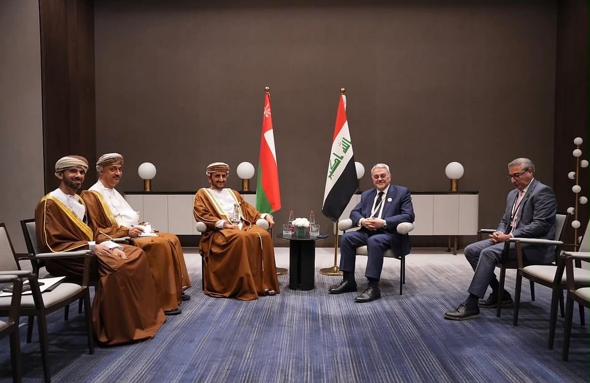وكيل وزارة الخارجية للشؤون السياسية يلتقي عددًا من المسؤولين على هامش اجتماعات منظمة التعاون الإسلامي ببغداد