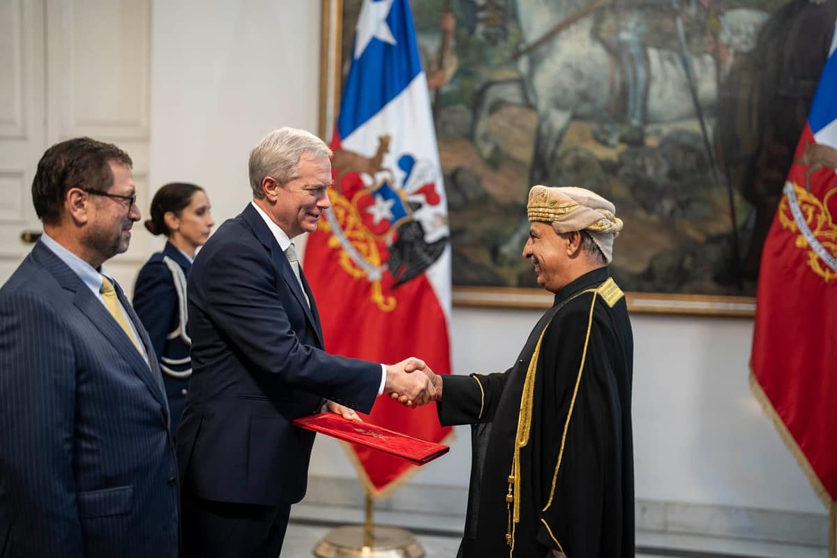 Omani Ambassador presents credentials to Chilean President
