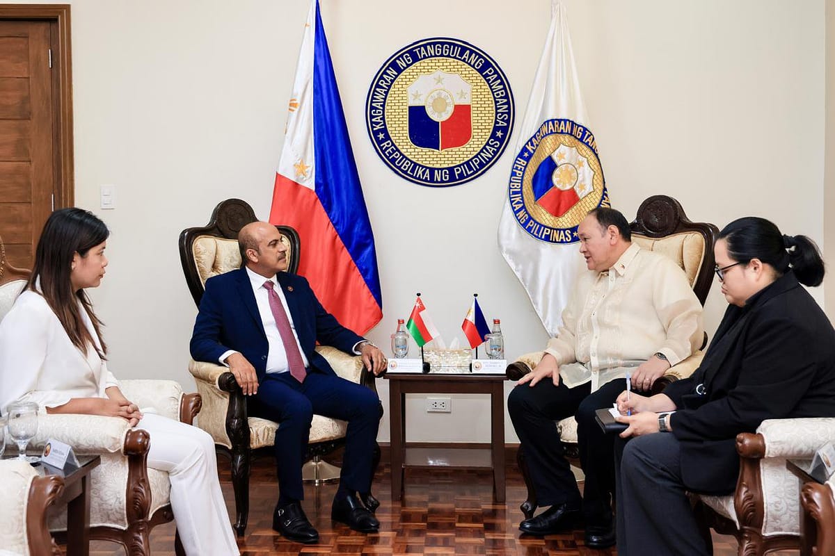 Philippines: Defence Minister receives Ambassador