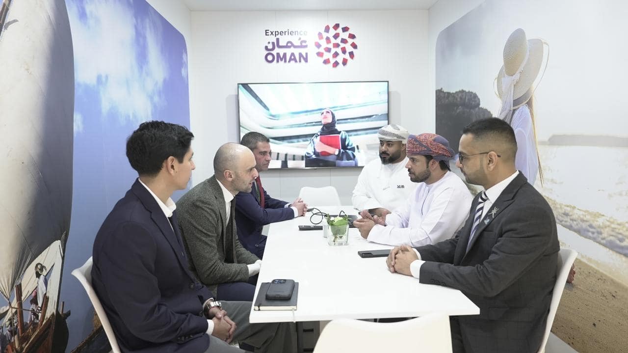 شاركت سلطنة عُمان اليوم في أعمال المعرض الدولي للسياحة فيتور ٢٠٢٦ والذي يقام في العاصمة الإسبانية مدريد خلال الفترة من ٢١ -٢٥ يناير الجاري وبمشاركة عدد من المؤسسات والشركات العاملة في قطاع السفر والسياحة والمنشآت الفندقية وعددٍ من الشركاء الاستراتيجيين.