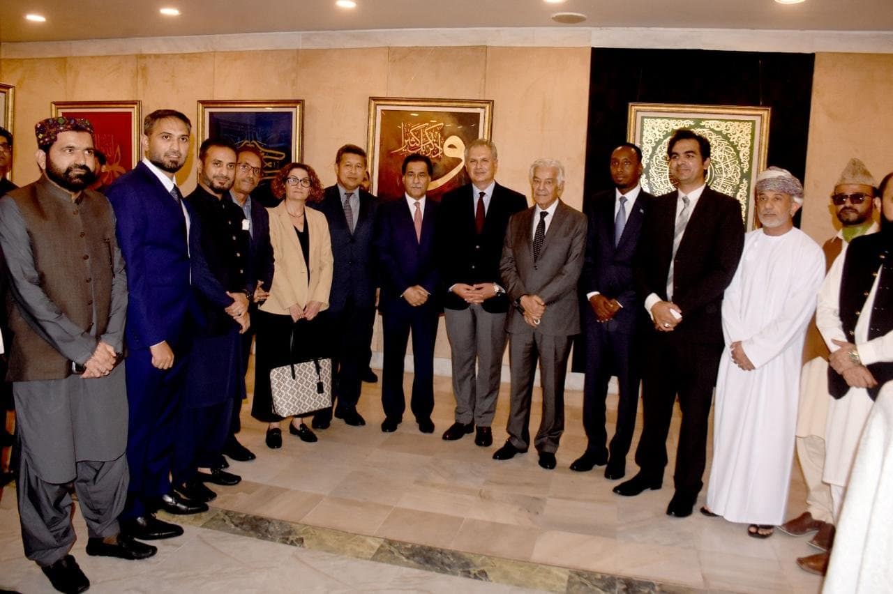 Pakistan: Ambassador inaugurates calligraphy exhibition