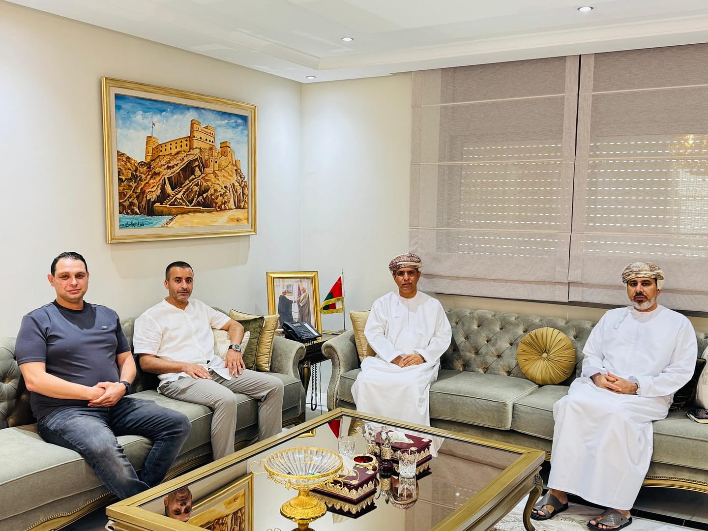 Tunisia: Ambassador reviews investment opportunities in Oman