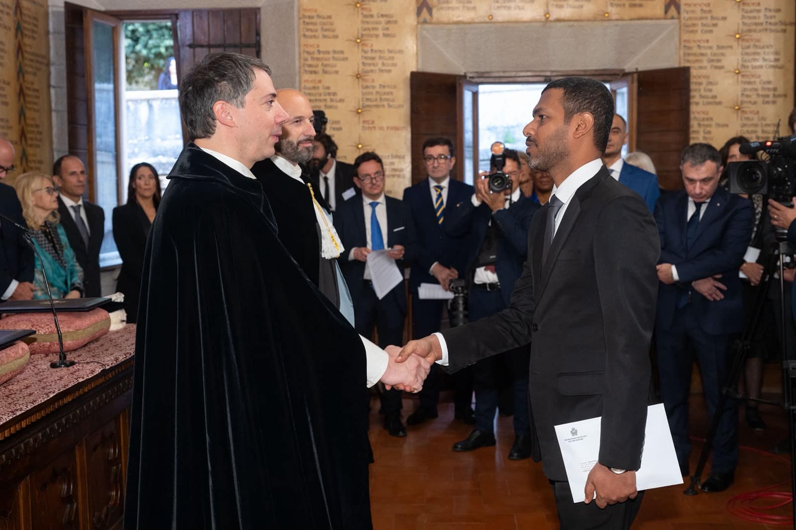 Omani Deputy Head of Mission Attends San Marino Captains Regent Inauguration