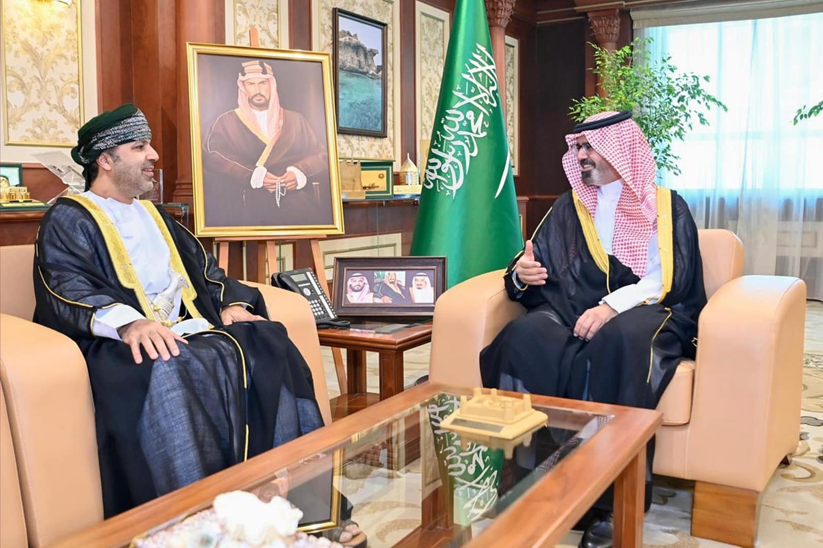 Jeddah: Deputy Governor of Jazan Region receives Consul General