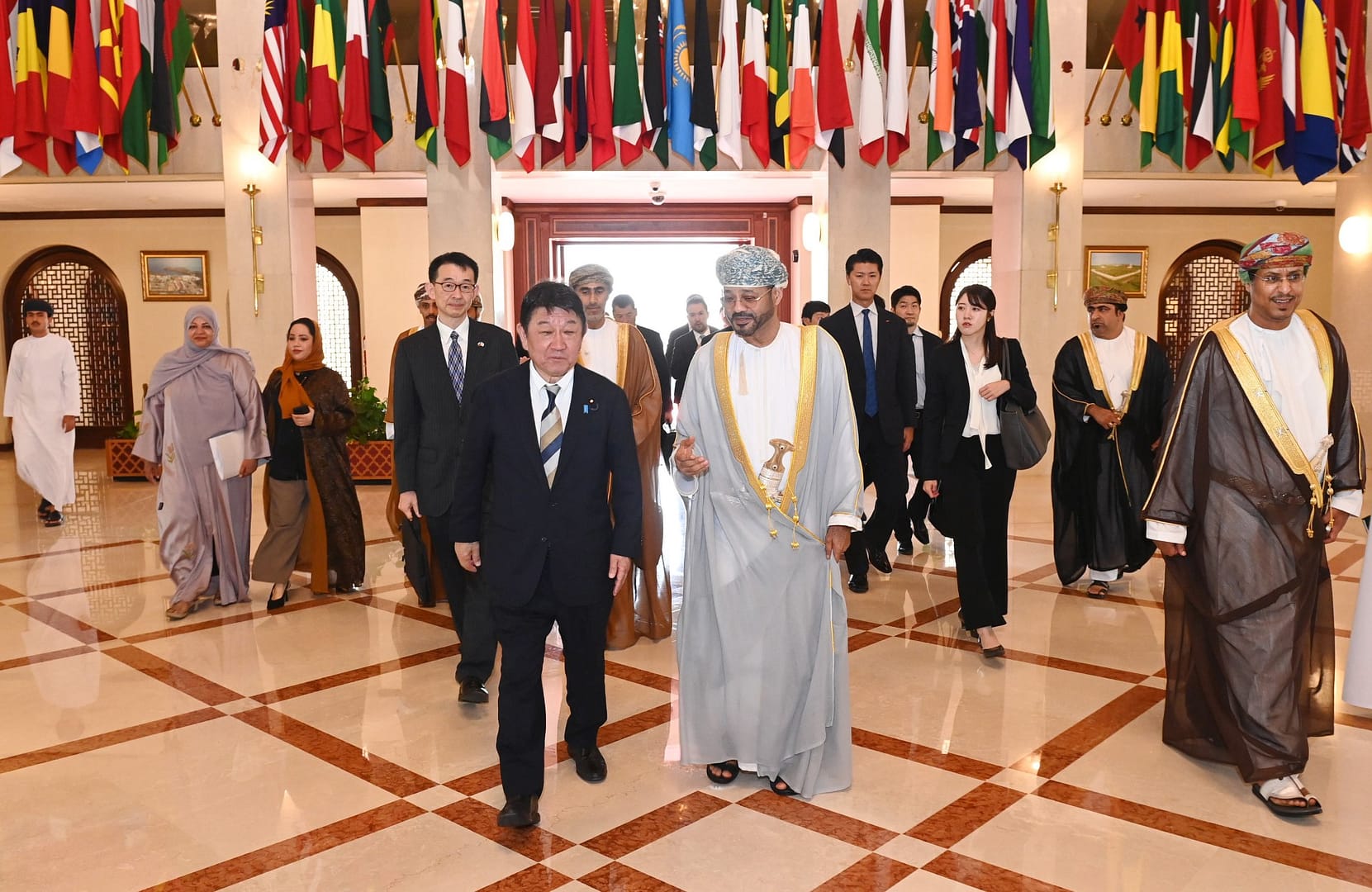 Oman Prioritizes Straits of Hormuz Security with Japan