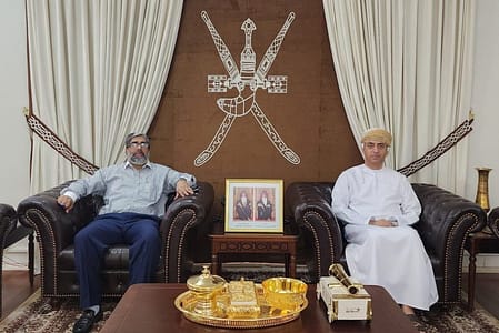 كراتشي: القنصل العام يستقبل رئيس مجلس الأعمال العُماني الباكستاني