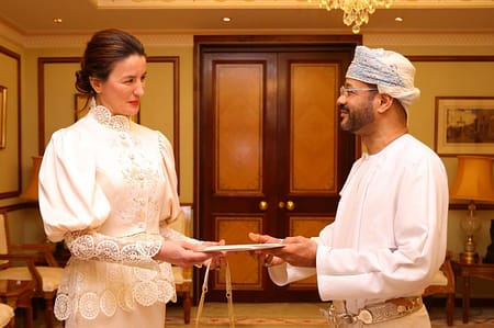 Minister receives credentials of Ukraine Ambassador
