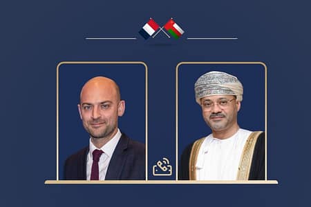 Minister discusses regional developments with French Counterpart