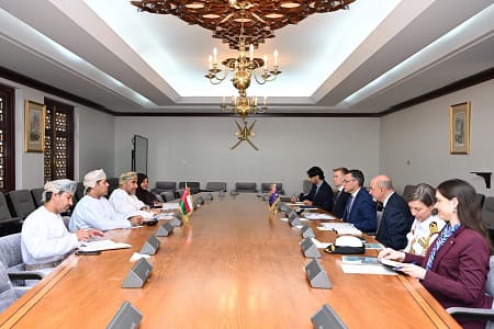 سلطنة عُمان وأستراليا تعقدان جلسة مباحثات سياسية