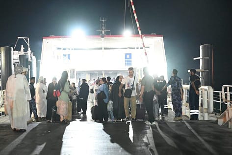 Foreign Ministry Secures the return of a new group of citizens and other nationals.