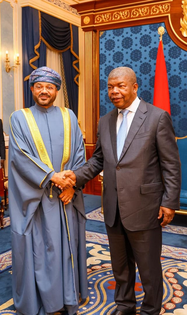 Minister discuss strengthening cooperation with Angola President