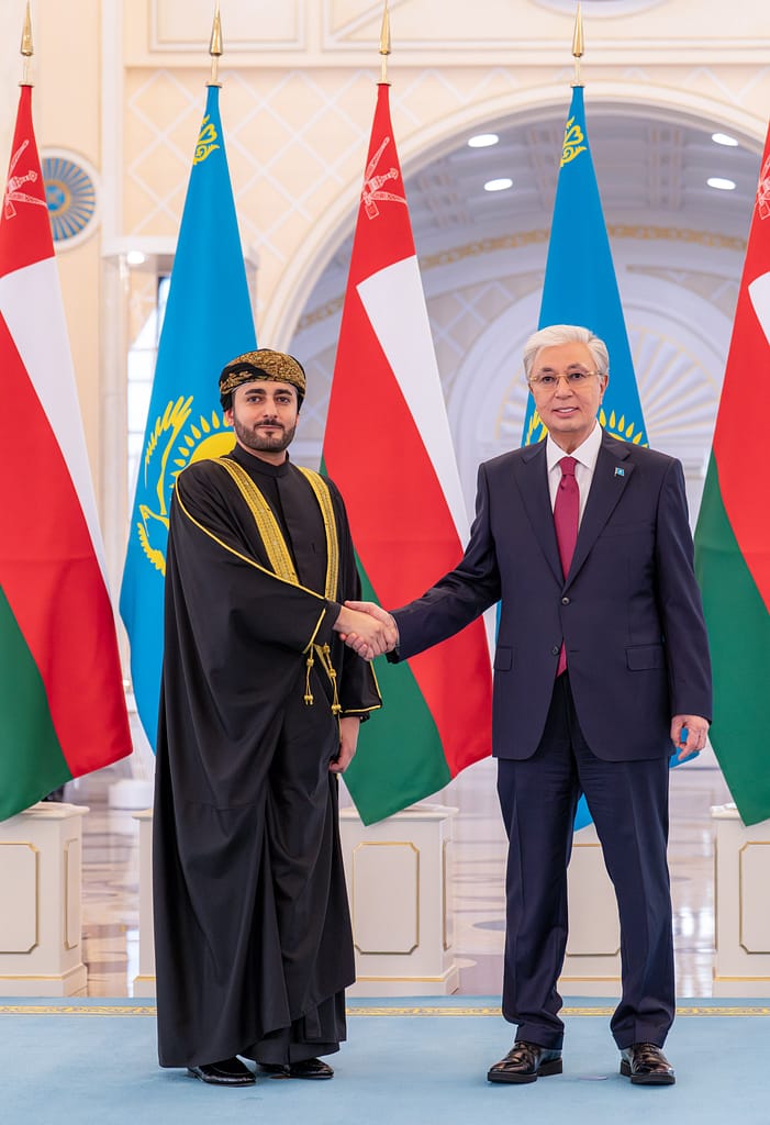 الرئيسُ الكازاخستاني يستقبلُ سُموَّ السّيد ذي يزن بن هيثم