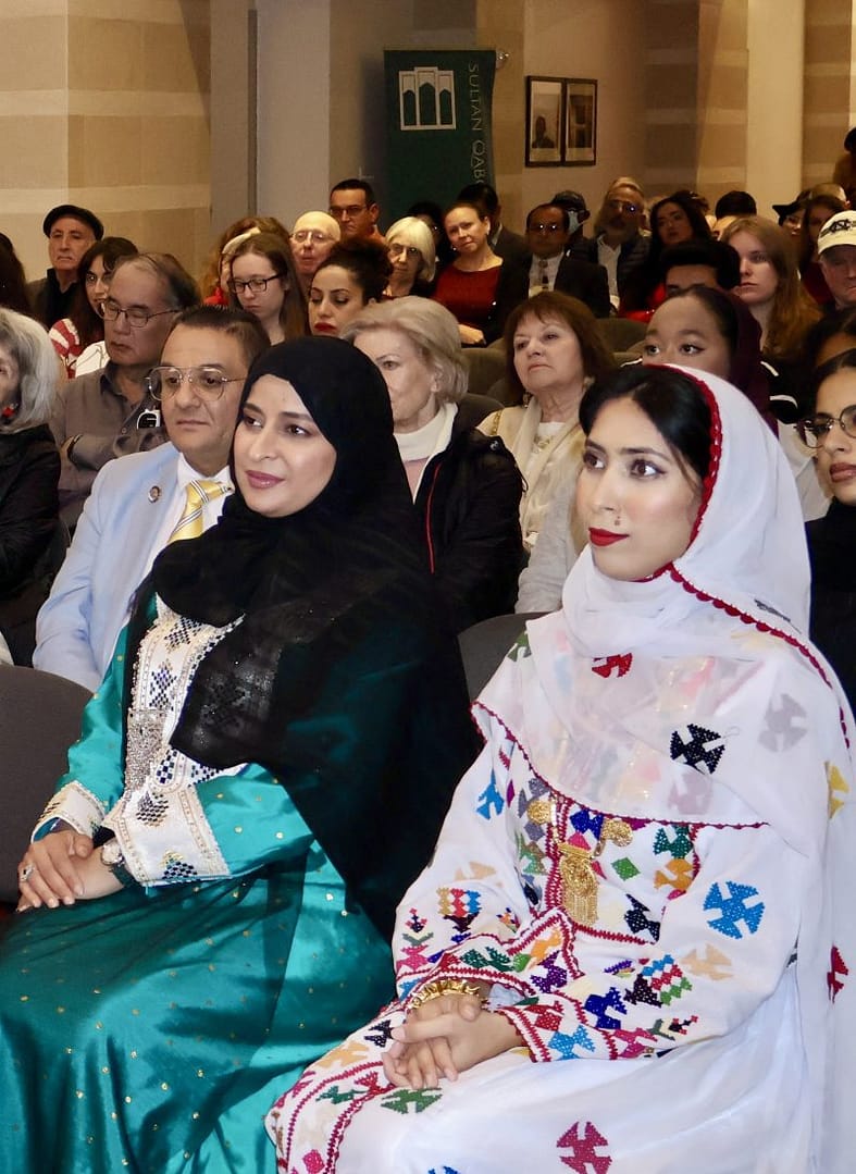 حضور يوم المرأة العمانية في مركز سلطان المجتمعي