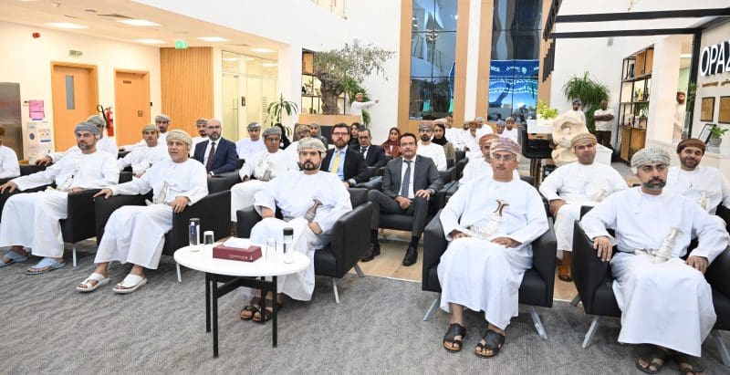 توقيع اتفاقيات حق انتفاع لإنشاء مصنع لتوربينات الرياح بالمنطقة الاقتصادية الخاصة بالدقم