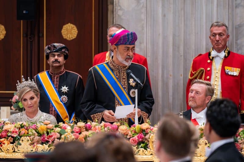 جلالةُ السُّلطان المعظم يؤكّد على الروابط التاريخيّة العريقة بين سلطنة عُمان وهولندا خلال مأدبة عشاء رسميّة على شرف جلالتِه