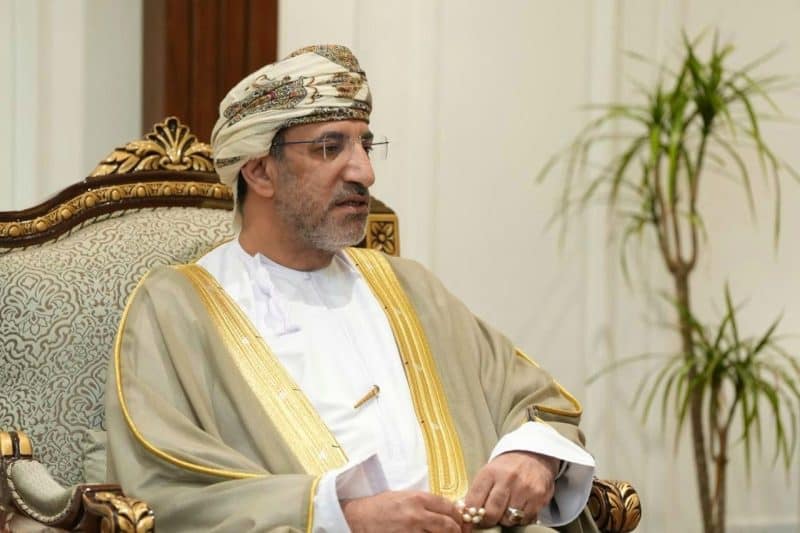 السفير الشيخ محمود بن مهنا الخروصي.