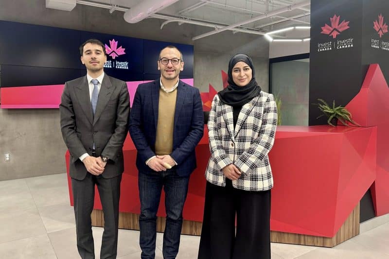 نائب رئيس بعثة واشنطن صابرة الهوتية والملحق التجاري علي خضرا في اجتماعات مع مسؤولين كنديين