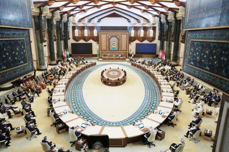 Sayyid Shihab leads Oman's delegation to the Arab Summit in Baghdad