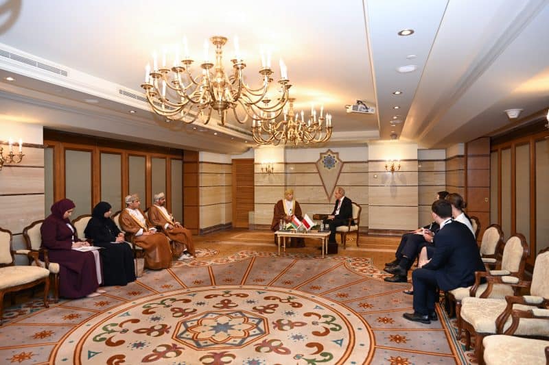Administrative Undersecretary meets Poland’s State Secretary in Kuwait