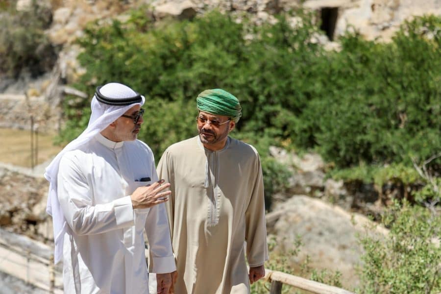 Minister and Kuwaiti counterpart visit tourists sites