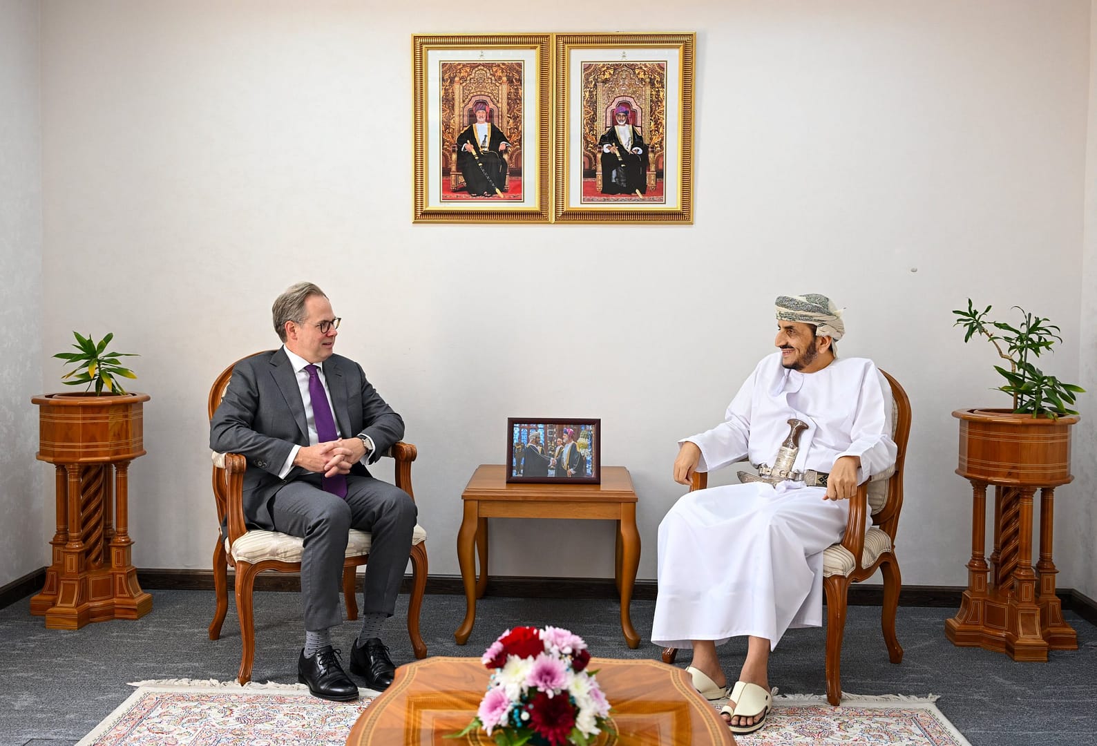 Political Undersecretary receives US Assistant Treasury Secretary