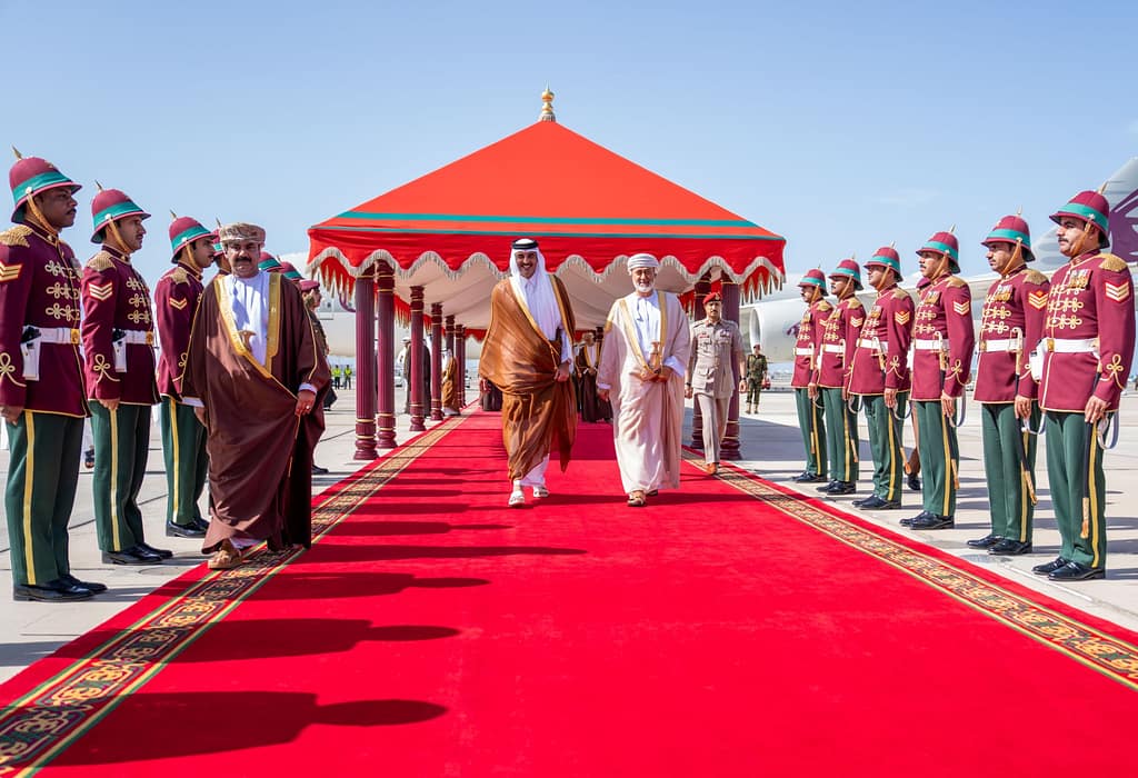 Emir of Qatar arrives in Oman on Private Fraternal Visit
