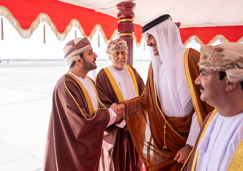 Emir of Qatar arrives in Oman on Private Fraternal Visit