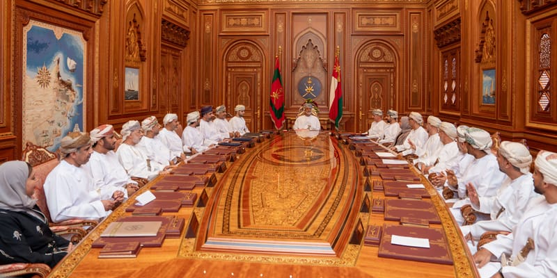 جلالة السُّلطان المعظّم يلتقي بممثلين عن القطاع الخاص والمؤسسات الصغيرة والمتوسطة والشركات الناشئة