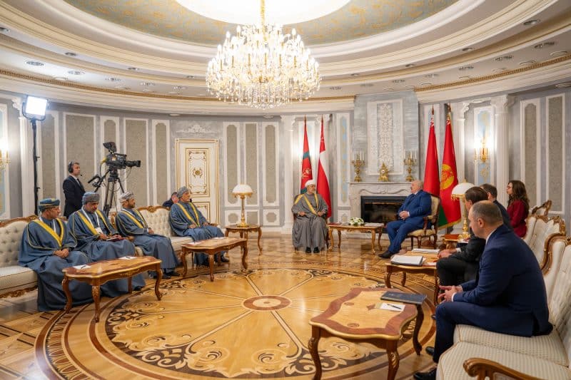 His Majesty holds official talks with President of Belarus