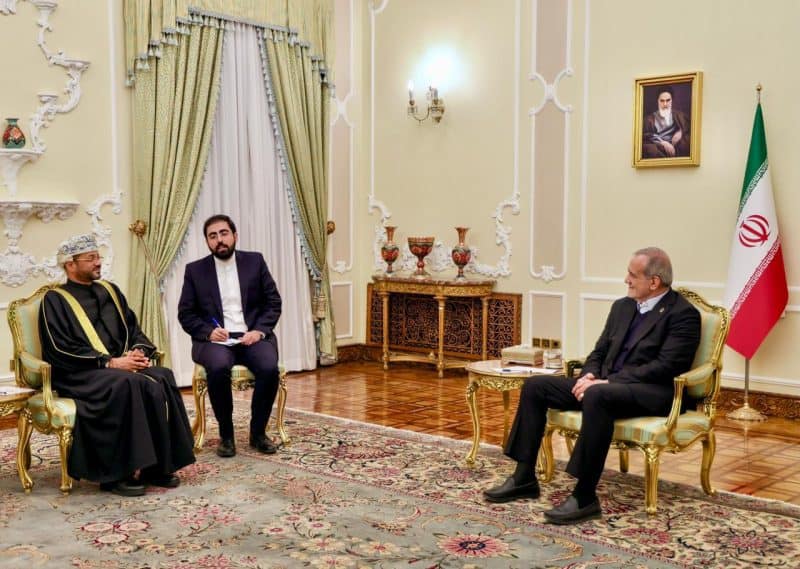 فخامة الرئيس الإيراني يستقبل معالي السيد وزير الخارجية