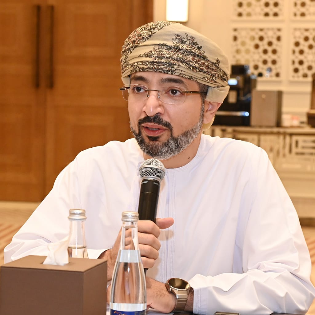 لقاء إعلاميّ بمناسبة دخول سلطنة عُمان لقائمة المراقبة لدى "فوتسي راسل"