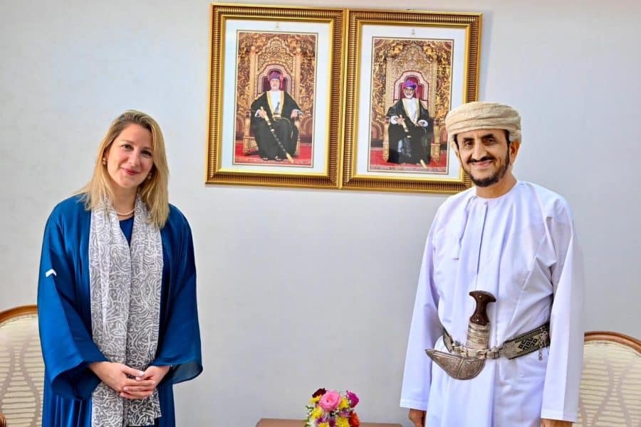 وكيل الوزارة للشؤون السياسية يلتقى مسؤولة التبرعات باليونيسيف