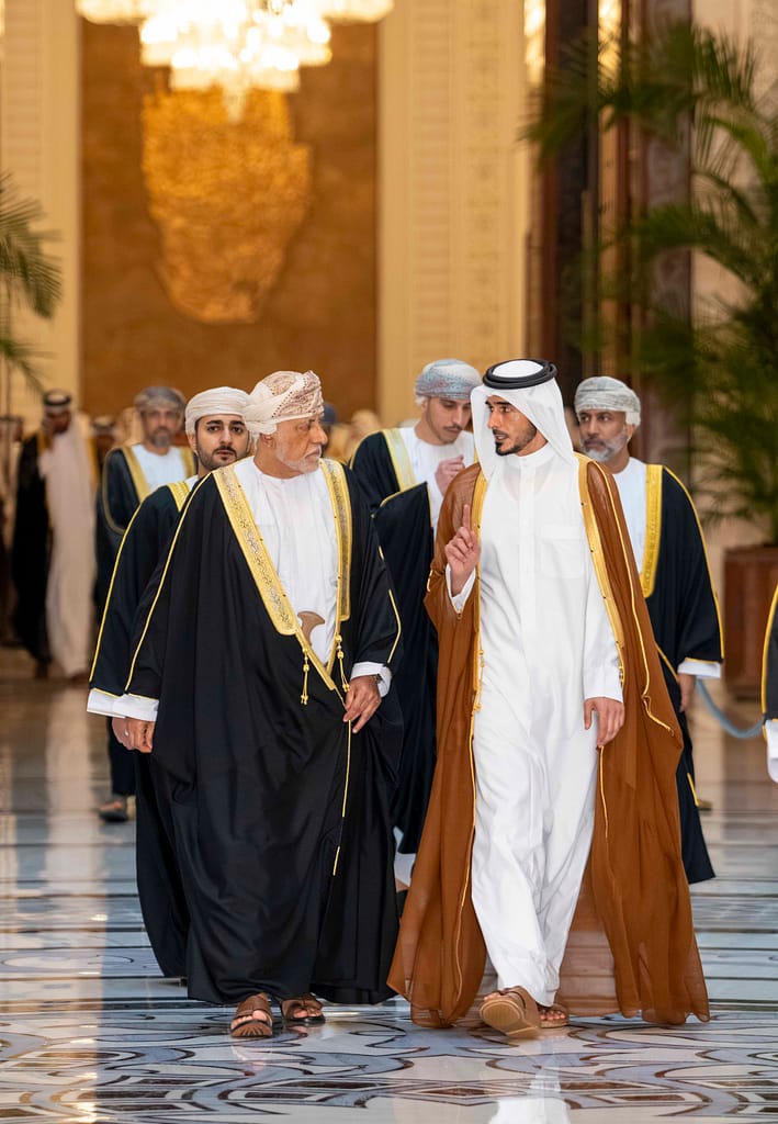 نيابةً عن جلالةِ السُّلطان.. سمو السّيد شهاب يُقدّم التّعازي في وفاة الشّيخ حمد بن خليفة
