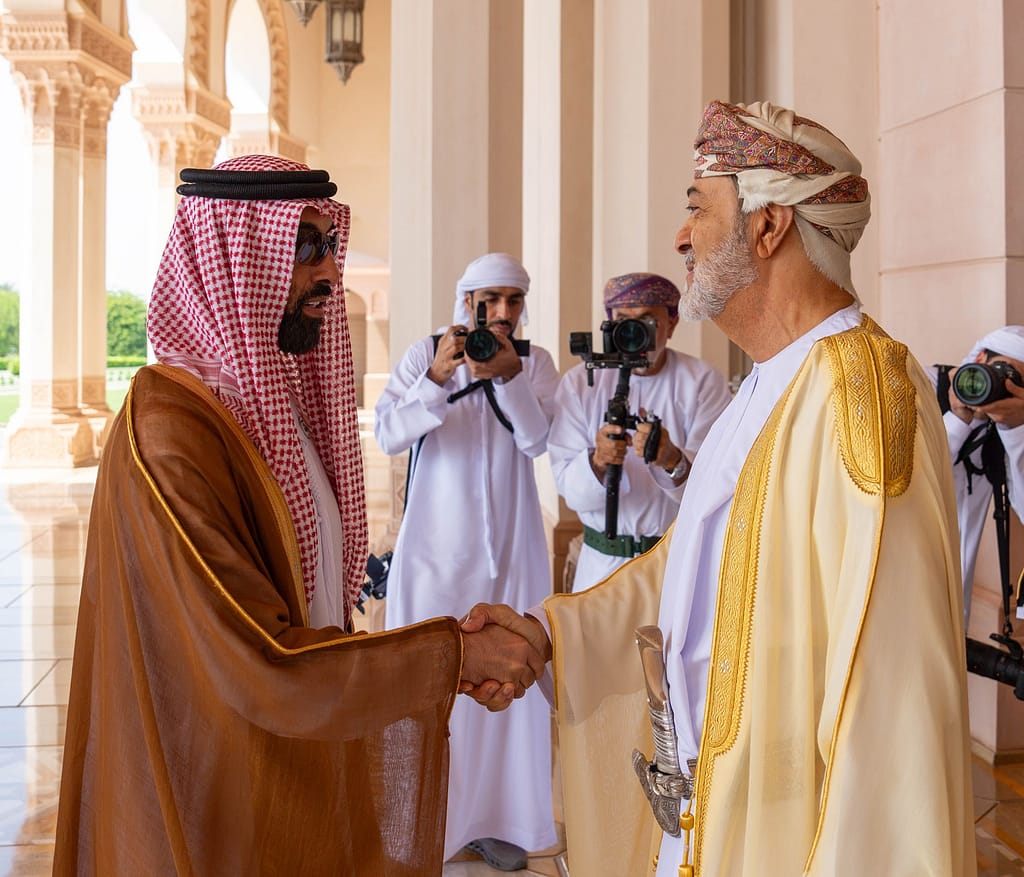جلالة السُّلطان يستقبل نائب حاكم أبوظبي مستشار الأمن الوطني الإماراتي