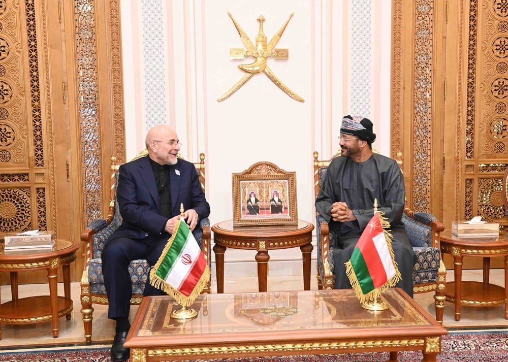 معالي السيد وزير الخارجية يستقبل رئيس مجلس الشوري الإيراني والوفد المرافق له
