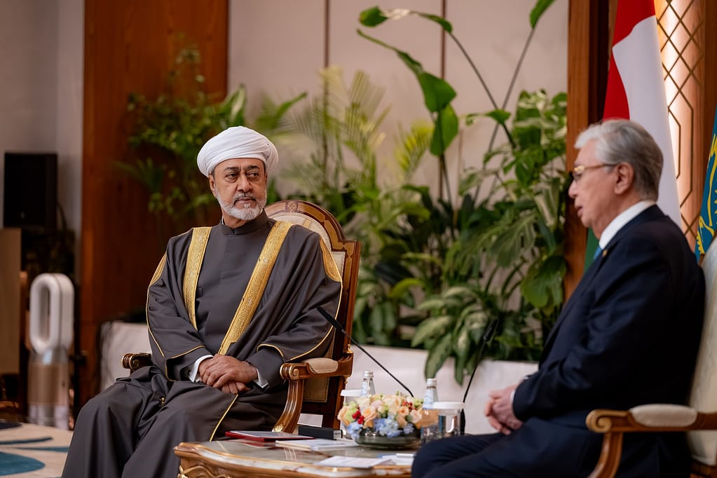 جلالةُ السُّلطان والرّئيسُ الكازاخستاني يعقدان جلستيْ مُباحثات ثنائيّةً ومُوسّعةً