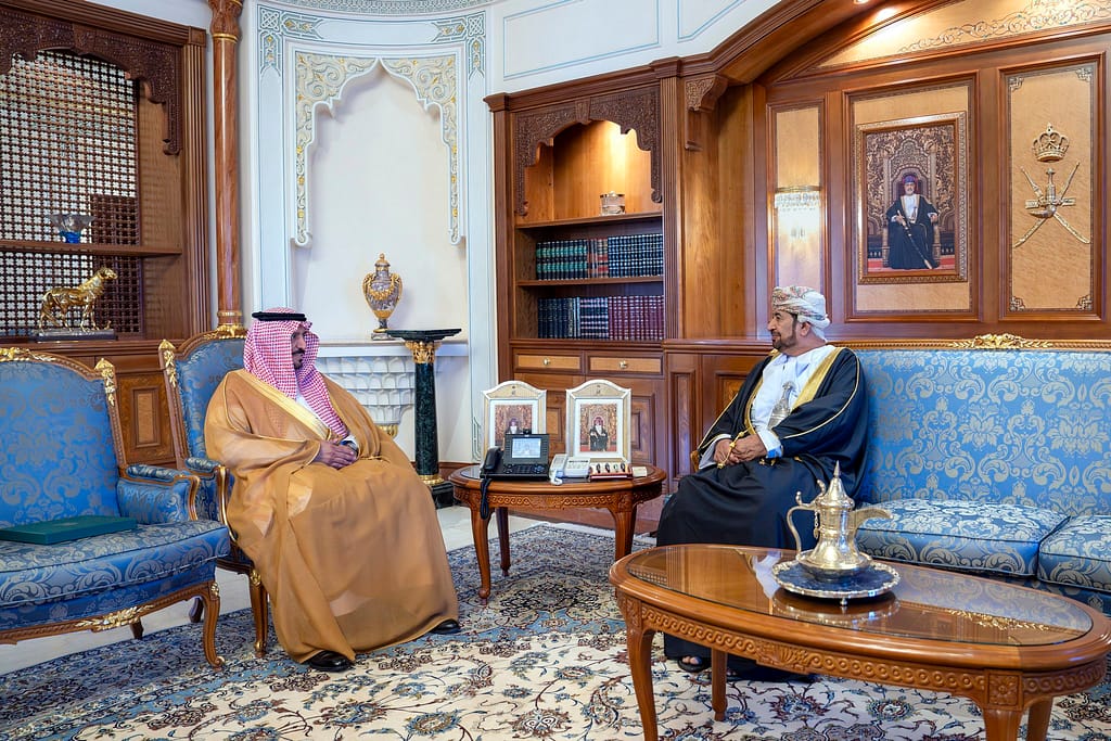 صاحب الجلالة السلطان المعظم يتلقى رسالة خطيه من خادم الحرمين الشريفين