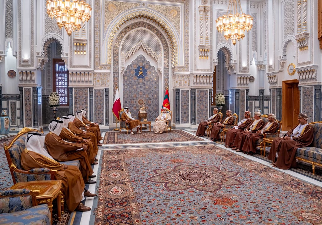 جلالةُ السُّلطان وأمير قطر يبحثان تطوّرات الأحداث في المنطقة