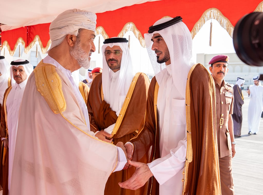 أمير دولة قطر يُغادر البلاد