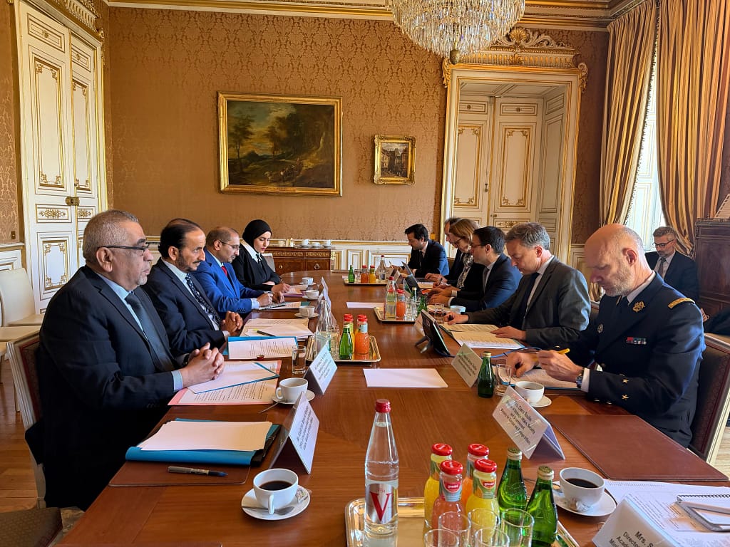 سلطنةُ عُمان وفرنسا تؤكدان على تعزيز التّعاون في مختلف المجالات