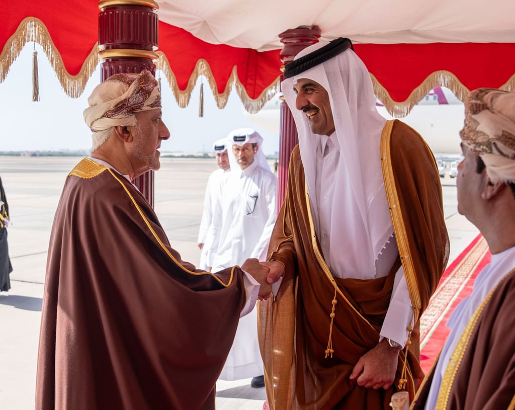 أمير دولة قطر يصل البلاد في زيارةٍ أخويّةٍ خاصّة