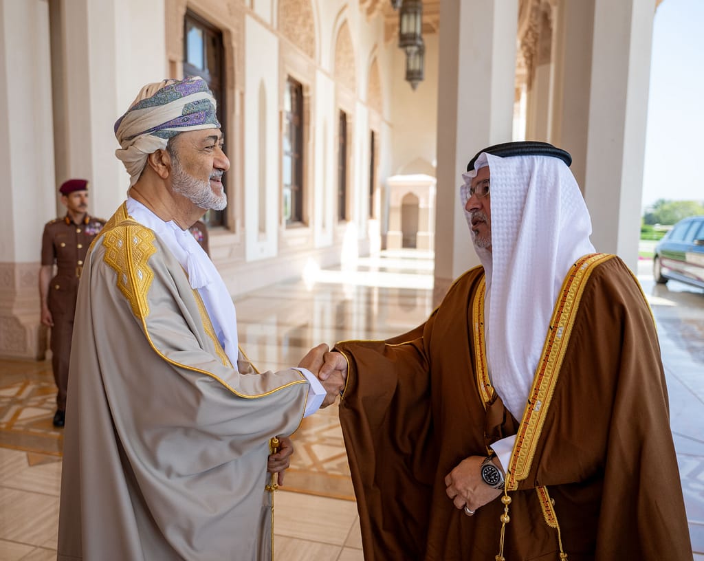 His Majesty gives audience to Crown Prince of Bahrain